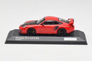 Porsche 911 997.2 GT2 RS Červený s Černými Ráfky Minichamps 1:43 400069407 Kov