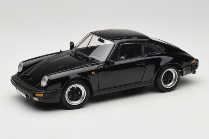 Porsche 911 Carrera 3.2 Černý Minichamps 1:18 100063060-R1 Kov