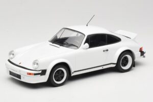 Porsche 911 SC GT Race Version IXO 1:18 18CMC007 Kov