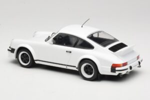 Porsche 911 SC GT Race Version IXO 1:18 18CMC007 Kov – obrázek 5 z 6