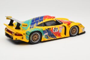 Porsche 911 GT1 #1 D. Rohr / R. Pilgrim / A. McNish 1997 UT Models 1:18 39724 Kov – obrázek 3 z 8