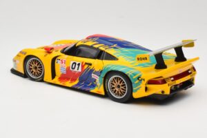 Porsche 911 GT1 #1 D. Rohr / R. Pilgrim / A. McNish 1997 UT Models 1:18 39724 Kov – obrázek 7 z 8