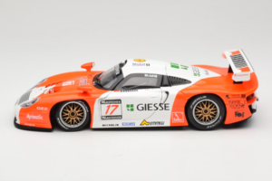 Porsche 911 GT1 Marlboro #17 E. Collard / M. Baldi FIA GT Championship 1997 UT Models 1:18 39722 Kov – obrázek 4 z 8