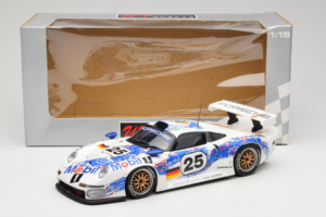 Porsche 911 GT1 #25 H. Stuck / T. Boutsen / B. Wollek 24 Hours of Le Mans 1996 UT Models 1:18 180966625 Kov – obrázek 8 z 8