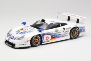 Porsche 911 GT1 #6 T. Boutsen / H-J. Stuck 1997 UT Models 1:18 39720 Kov
