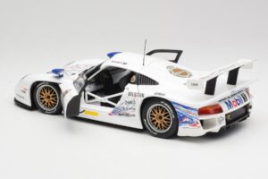 Porsche 911 GT1 #6 T. Boutsen / H-J. Stuck 1997 UT Models 1:18 39720 Kov – obrázek 5 z 8