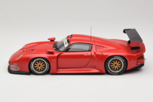 Porsche 911 GT1 Concept Červený UT Models 1:18 180966625-R1 Kov – obrázek 4 z 8