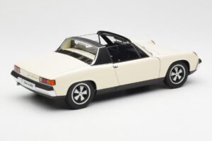 Porsche 914/6 Světlá Slonová Kost AUTOart 1:18 77933 Kov – obrázek 3 z 8