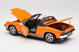 Porsche 914/6 Oranžový Revell 1:18 08864 Kov – obrázek 5 z 8