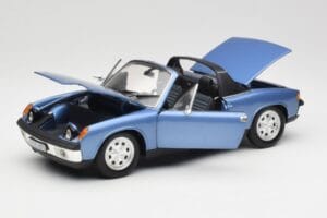 Porsche 914 Modrý Revell 1:18 08975 Kov – obrázek 2 z 8