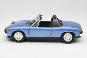 Porsche 914 Modrý Revell 1:18 08975 Kov – obrázek 4 z 8