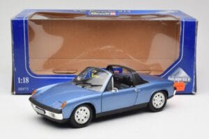 Porsche 914 Modrý Revell 1:18 08975 Kov – obrázek 8 z 8