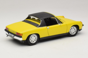 Porsche 914 Žlutý Revell 1:18 8976 Kov – obrázek 3 z 8