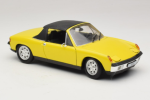 Porsche 914 Žlutý Revell 1:18 8976 Kov – obrázek 6 z 8