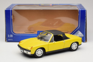 Porsche 914 Žlutý Revell 1:18 8976 Kov – obrázek 8 z 8