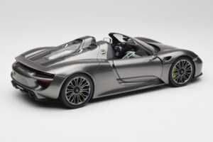 Porsche 918 Spyder Liquid Metal Stříbrný Minichamps 1:18 110062430 Kov – obrázek 3 z 8