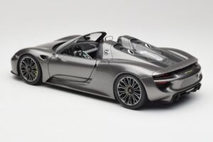 Porsche 918 Spyder Liquid Metal Stříbrný Minichamps 1:18 110062430 Kov – obrázek 7 z 8