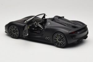 Porsche 918 Spyder Matte Black Minichamps 1:18 110060031 Kov – obrázek 5 z 8
