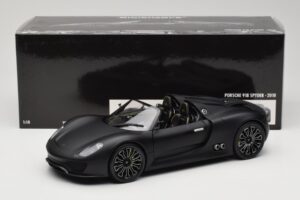 Porsche 918 Spyder Matte Black Minichamps 1:18 110060031 Kov – obrázek 8 z 8