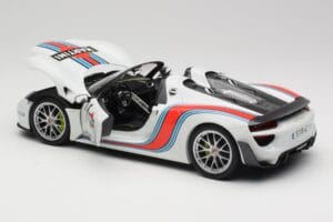 Porsche 918 Spyder Weissach Package Martini Minichamps 1:18 110062440 Kov – obrázek 5 z 8
