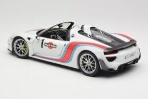 Porsche 918 Spyder Weissach Package Martini Minichamps 1:18 110062440 Kov – obrázek 7 z 8