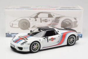 Porsche 918 Spyder Weissach Package Martini Minichamps 1:18 110062440 Kov – obrázek 8 z 8