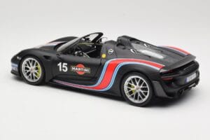 Porsche 918 Spyder Weissach Package Matt Black With Martini Stripes Minichamps 1:18 110062445 Kov – obrázek 7 z 8