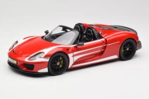 Porsche 918 Spyder Weissach Package Červený & Bílé Pruhy Minichamps 1:18 110062442 Kov