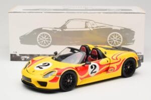 Porsche 918 Spyder Weissach Package Žlutý S Pruhy Minichamps 1:18 110062446 Kov – obrázek 8 z 8