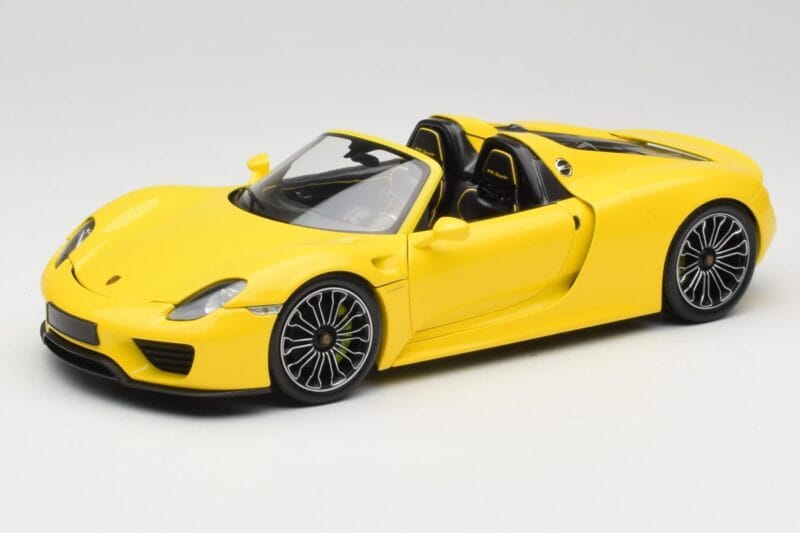 Porsche 918 Spyder Žlutý Minichamps 1:18 110062434 Kov