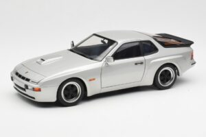 Porsche 924 Carrera GT Diamond Stříbrný AUTOart 1:18 78002 Kov