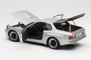 Porsche 924 Carrera GT Diamond Stříbrný AUTOart 1:18 78002 Kov – obrázek 5 z 8