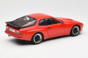 Porsche 924 Carrera GT Guards Červený AUTOart 1:18 78003 Kov – obrázek 3 z 8