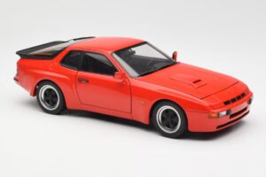 Porsche 924 Carrera GT Guards Červený AUTOart 1:18 78003 Kov – obrázek 6 z 8