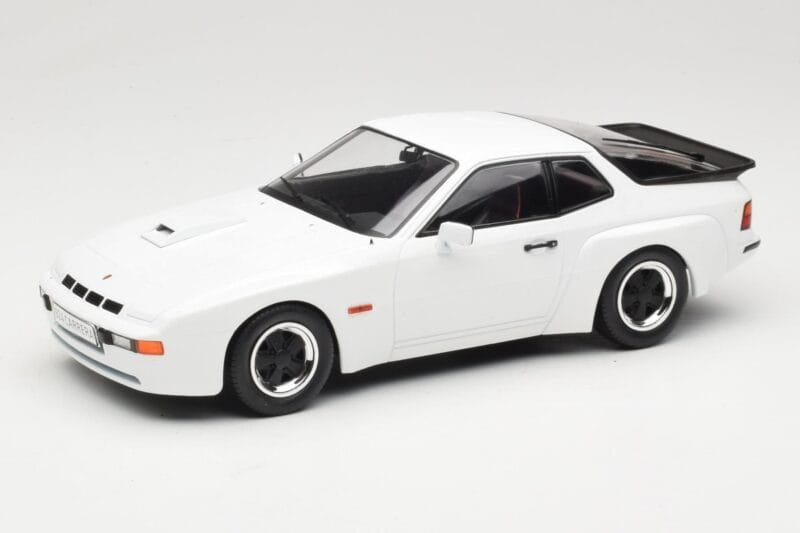 Porsche 924 Carrera GT Bílý MCG 1:18 MCG18197 Kov