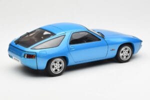 Porsche 928 Modrý AUTOart 1:18 77901 Kov – obrázek 3 z 8