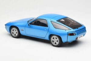 Porsche 928 Modrý AUTOart 1:18 77901 Kov – obrázek 7 z 8