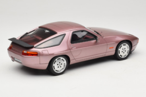 Porsche 928 S Cassis Red Metallic GT Spirit 1:18 GT524 Pryskyřice – obrázek 2 z 6