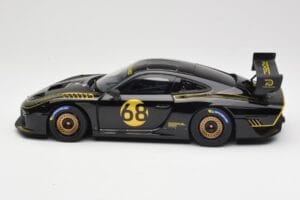 Porsche 935/19 Černý se Zlatými Pruhy Minichamps 1:18 155067568 Kov – obrázek 3 z 6