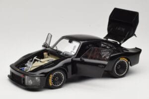 Porsche 935 Turbo Group 5 1976 Exoto 1:18 18101 Kov – obrázek 2 z 8