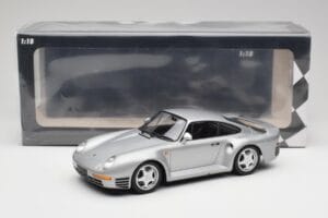 Porsche 959 Stříbrný Metalíza Minichamps 1:18 155066201 Kov – obrázek 6 z 6