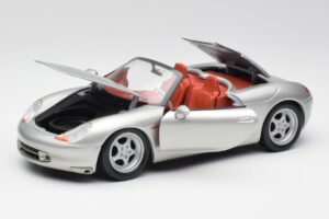 Porsche Boxster 986 Stříbrný Maisto 1:18 37800-M3 Kov – obrázek 2 z 8