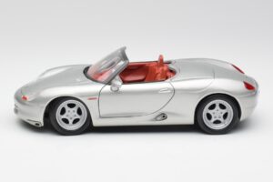 Porsche Boxster 986 Stříbrný Maisto 1:18 37800-M3 Kov – obrázek 4 z 8