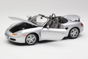 Porsche Boxster 986 Kabriolet Arctic Stříbrný Metalíza UT Models 1:18 27852 Kov – obrázek 2 z 8