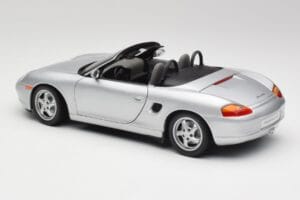 Porsche Boxster 986 Kabriolet Arctic Stříbrný Metalíza UT Models 1:18 27852 Kov – obrázek 7 z 8