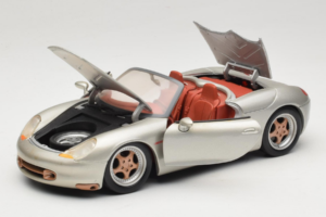 Porsche Boxster 986 Concept Stříbrný Maisto 1:18 50231 Kov – obrázek 2 z 8