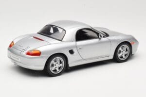 Porsche Boxster 986 Hard Top Stříbrný UT Models 1:18 27854 Kov – obrázek 3 z 8