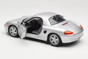 Porsche Boxster 986 Hard Top Stříbrný UT Models 1:18 27854 Kov – obrázek 5 z 8