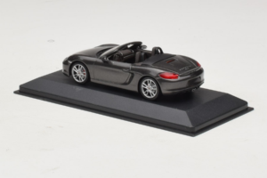 Porsche Boxster 981 S Grey Metallic Minichamps 1:43 PORSCHE005 Kov – obrázek 3 z 4