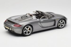 Porsche Carrera GT Šedý Metalíza Maisto 1:18 36622-R1 Kov – obrázek 3 z 8